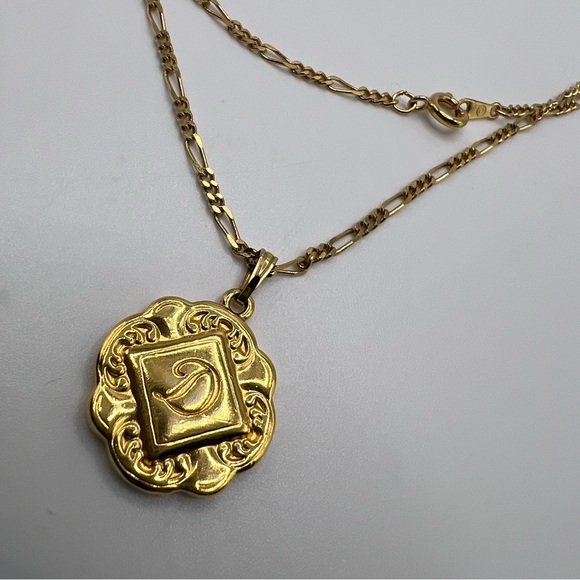 Avon Pendant Long Necklace “D” Initial - Picture 3 of 6